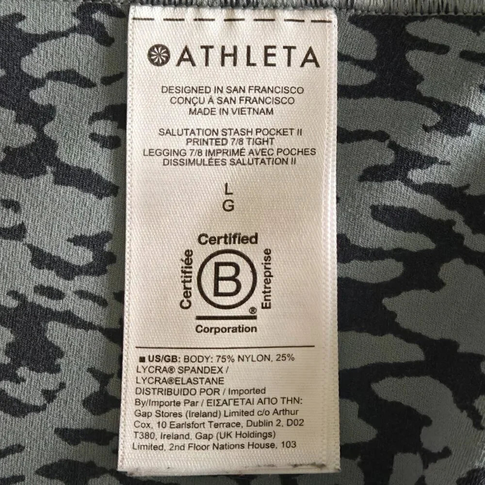 Athleta Salutation Stash Pocket Printed 7/8 Tight - L Teal Print